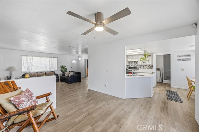 Detail Gallery Image 15 of 49 For 13422 Nicola, Apple Valley,  CA 92308 - 4 Beds | 2 Baths