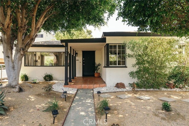 2319 S Corning Street, Los Angeles CA: https://media.crmls.org/medias/1817efb2-a9a6-4f78-b1bd-62b60c93ff19.jpg