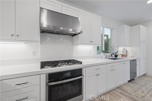 Detail Gallery Image 18 of 71 For 26799 Keystone Loop, Valencia,  CA 91381 - 3 Beds | 3 Baths