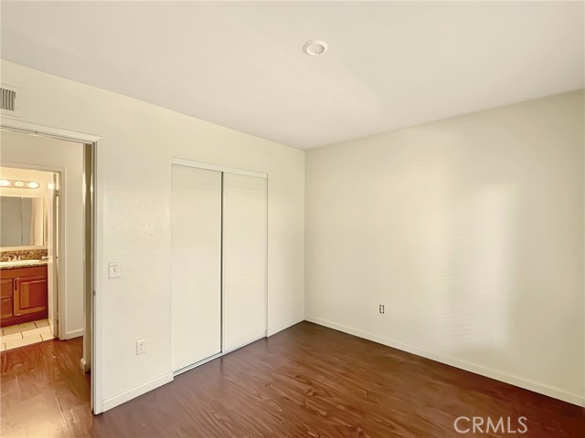 Detail Gallery Image 9 of 17 For 2526 S Laurelwood #117,  Santa Ana,  CA 92704 - 2 Beds | 1 Baths