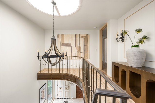 508 Evening Star Lane, Newport Beach CA: https://media.crmls.org/medias/181857cf-3086-42a5-adee-1eb153e49d6b.jpg