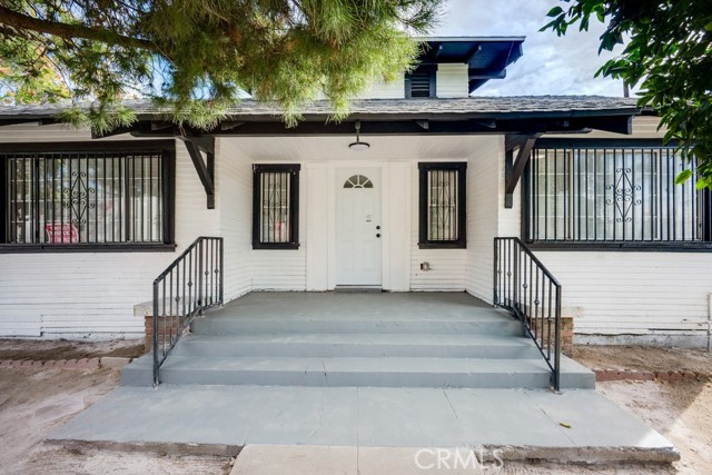 Detail Gallery Image 4 of 27 For 1767 N E, San Bernardino,  CA 92405 - 3 Beds | 1 Baths