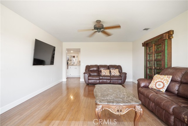 34150 Pauba Road, Temecula CA: https://media.crmls.org/medias/181a4990-4f6b-4185-9a5e-bb94d9410371.jpg
