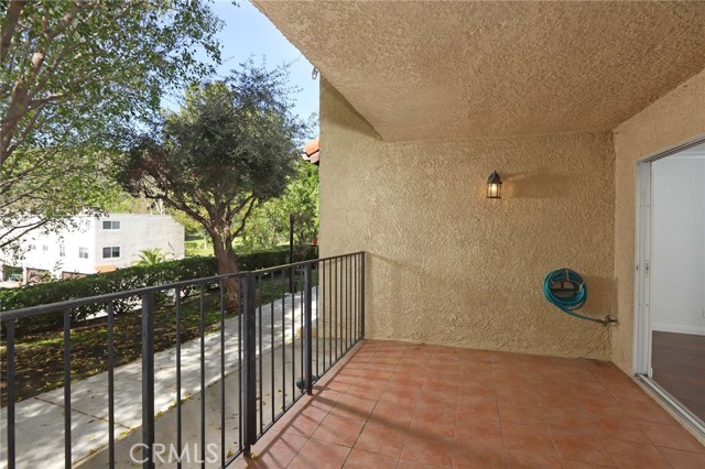 Detail Gallery Image 10 of 42 For 7945 via Latina, Burbank,  CA 91504 - 3 Beds | 2/1 Baths