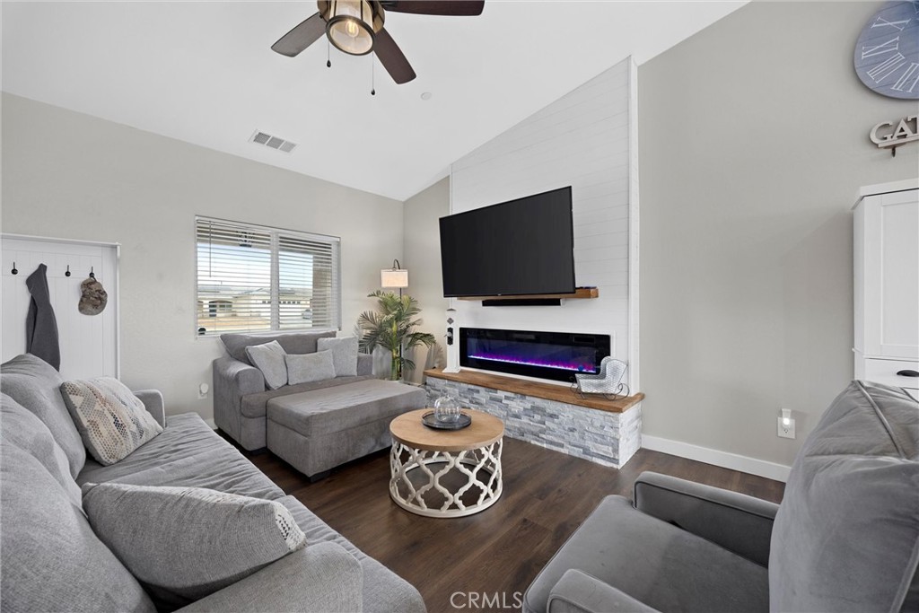 181Dbdfc 6834 4A55 B83E 31911282Aac1 9907 Turning Leaf, Bakersfield, Ca 93306 &Lt;Span Style='BackgroundColor:transparent;Padding:0Px;'&Gt; &Lt;Small&Gt; &Lt;I&Gt; &Lt;/I&Gt; &Lt;/Small&Gt;&Lt;/Span&Gt;