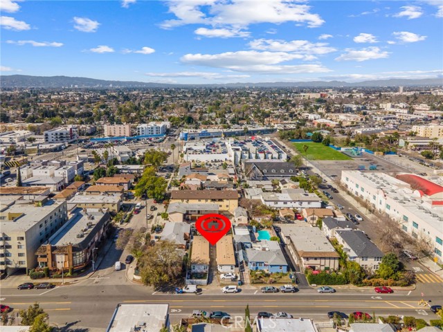 5841 Tujunga Avenue, North Hollywood CA: https://media.crmls.org/medias/181e5d20-7679-41bb-b159-c82d858deae1.jpg