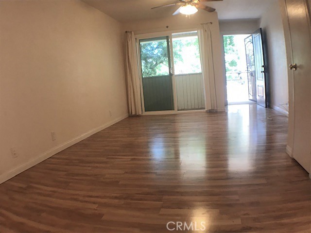 https://media.crmls.org/medias/181eaf69-5170-4370-9999-79f4afd1fd21.jpg?preset=X-Large
