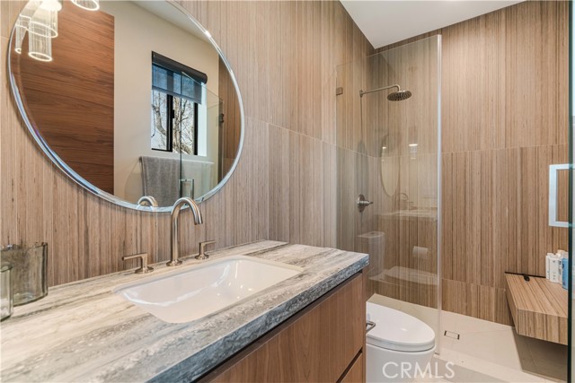 Detail Gallery Image 18 of 46 For 5075 Enfield, Encino,  CA 91316 - 4 Beds | 5 Baths