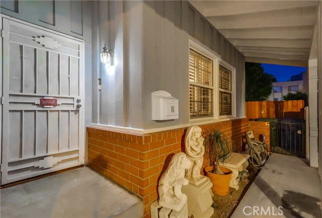 1522 W 1st Street, San Pedro CA: https://media.crmls.org/medias/181f88a9-e7d0-493b-a555-8cd79a488fed.jpg