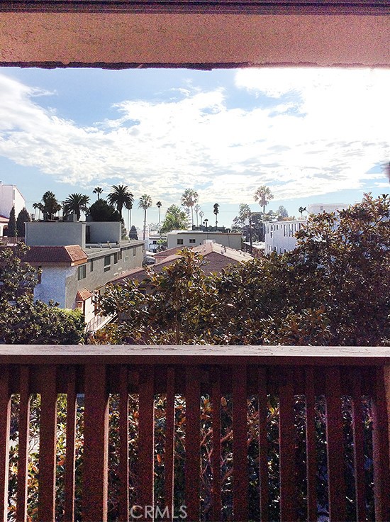 Detail Gallery Image 10 of 25 For 811 6th St #305,  Santa Monica,  CA 90403 - 3 Beds | 2 Baths