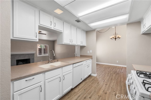 Detail Gallery Image 19 of 40 For 4633 Dowel Ave, Palmdale,  CA 93552 - 3 Beds | 2 Baths