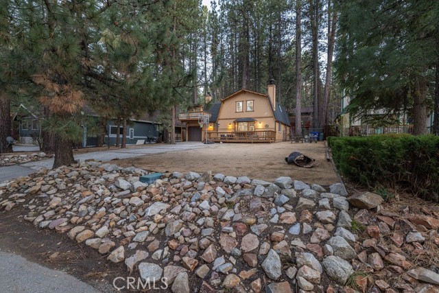 Detail Gallery Image 5 of 51 For 41941 Evergreen Dr, Big Bear Lake,  CA 92315 - 4 Beds | 4 Baths