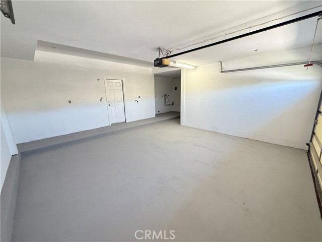 11737 Lois Court, Granada Hills CA: https://media.crmls.org/medias/18209954-4c3b-43bd-becb-90d7b88c870a.jpg