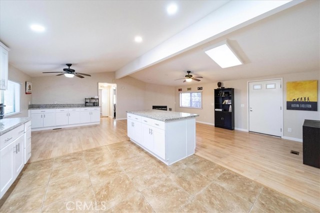 33922 Windmill, Wildomar CA: https://media.crmls.org/medias/1823c9dc-97ea-42d3-bfc0-6c4a03e75e4c.jpg