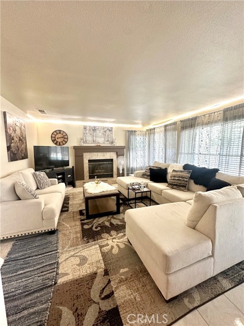 Detail Gallery Image 9 of 23 For 21250 Tennyson Rd, Moreno Valley,  CA 92557 - 5 Beds | 3 Baths