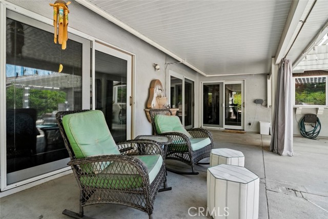 20451 Bermuda Street, Chatsworth CA: https://media.crmls.org/medias/1823cae4-af05-48ea-972d-9868a2e976f2.jpg