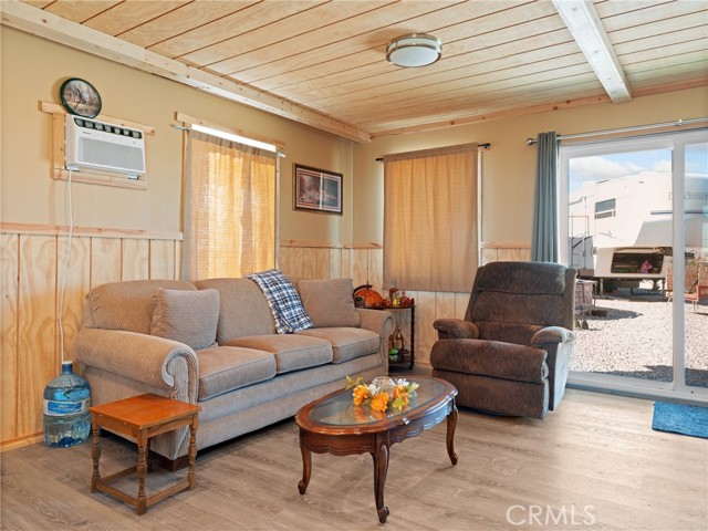 Detail Gallery Image 6 of 20 For 500 Rodeo Rd, Lucerne Valley,  CA 92356 - 2 Beds | 1 Baths