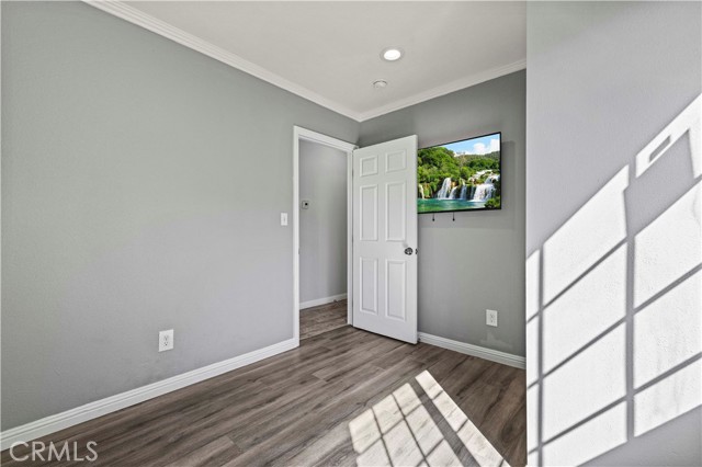 6225 Beard Street, Highland Park CA: https://media.crmls.org/medias/18248598-90c7-4251-b2ac-2190b548f04f.jpg