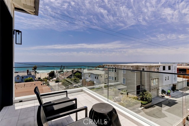 Detail Gallery Image 28 of 38 For 216 4th St, Manhattan Beach,  CA 90266 - 3 Beds | 5 Baths