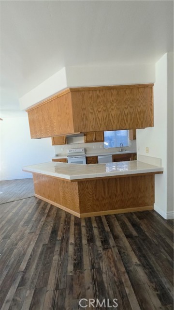 Detail Gallery Image 11 of 28 For 9909 Mona Lisa Ln, Bakersfield,  CA 93312 - 3 Beds | 2 Baths