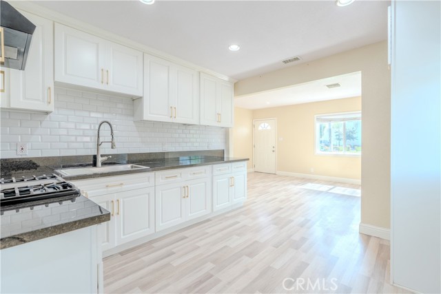 Detail Gallery Image 18 of 44 For 11661 Burke, Whittier,  CA 90606 - 4 Beds | 3 Baths