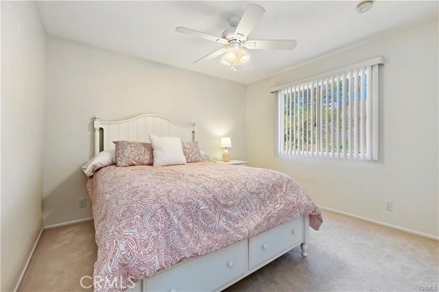 Detail Gallery Image 9 of 11 For 1508 Haddington Dr, Riverside,  CA 92507 - 3 Beds | 2/1 Baths