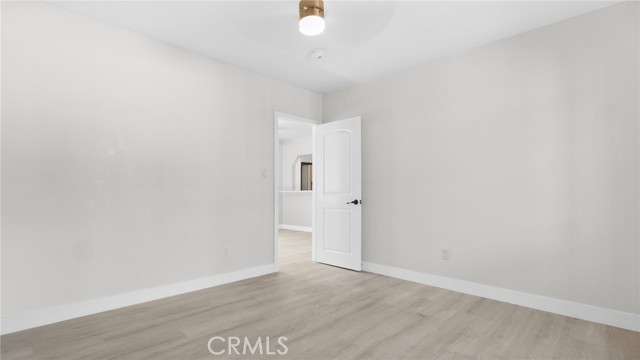 Detail Gallery Image 8 of 62 For 413 E 81st St, Los Angeles,  CA 90003 - – Beds | – Baths