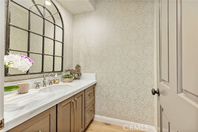 4 Golden Meadow Lane, Fallbrook CA: https://media.crmls.org/medias/1827a342-8363-440c-8598-4ddbe998092f.jpg