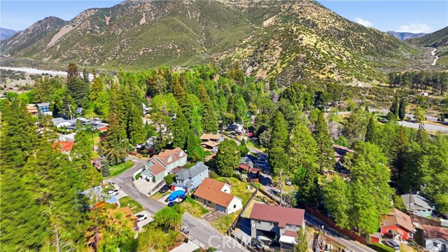 Detail Gallery Image 2 of 41 For 13894 Meadow, Lytle Creek,  CA 92358 - 3 Beds | 2 Baths