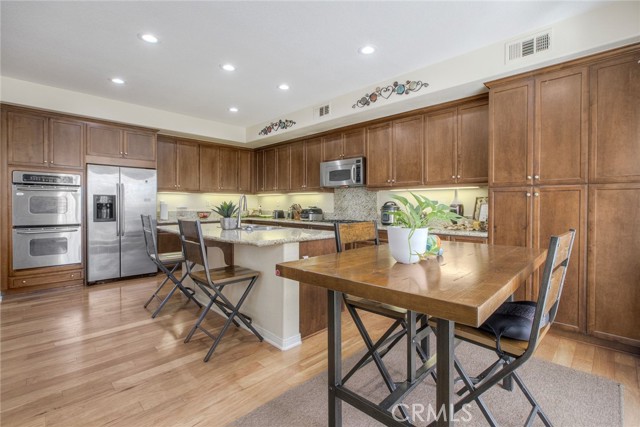 Detail Gallery Image 18 of 46 For 30005 Mickelson Way, Murrieta,  CA 92563 - 5 Beds | 3 Baths