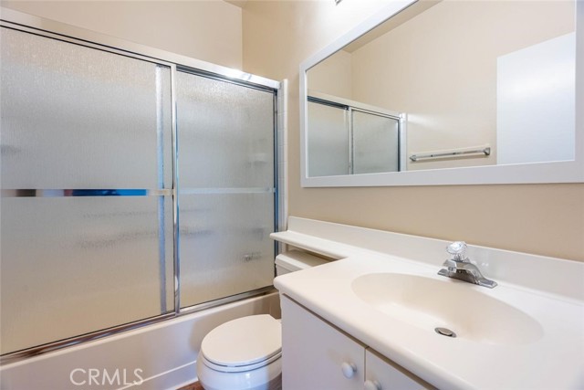 Detail Gallery Image 19 of 42 For 27807 Crown Court Cir #3,  Valencia,  CA 91354 - 3 Beds | 2/1 Baths