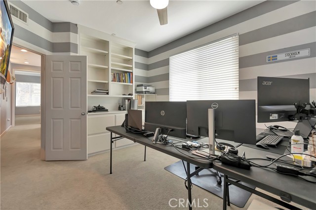 19281 Surf Drive, Huntington Beach CA: https://media.crmls.org/medias/182a090b-2ccc-417a-8c05-27790f82a561.jpg