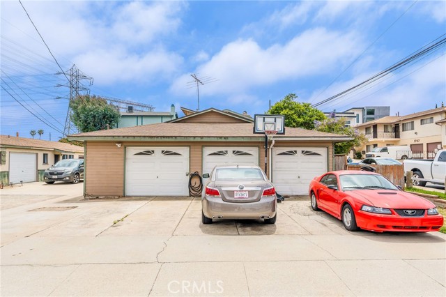 2500 Carnegie Lane, Redondo Beach, California 90278, 5 Bedrooms Bedrooms, ,4 BathroomsBathrooms,Residential,Sold,Carnegie,PW24119833