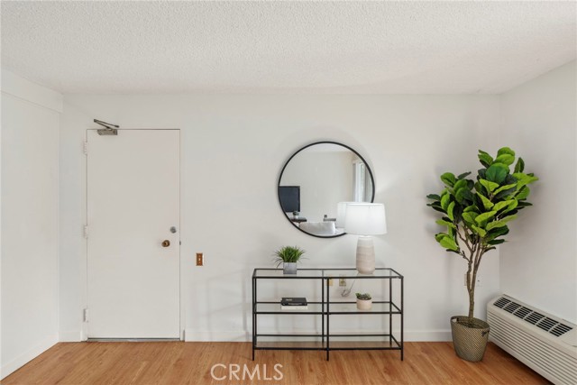 225 Avenida Majorca, Laguna Woods CA: https://media.crmls.org/medias/182c507f-12f4-4603-91b2-3b6fac95c5a0.jpg