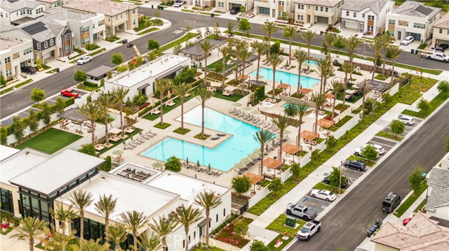 271 Huckleberry, Lake Forest CA: https://media.crmls.org/medias/182d65ca-2db8-4670-ac92-6e0144761efc.jpg