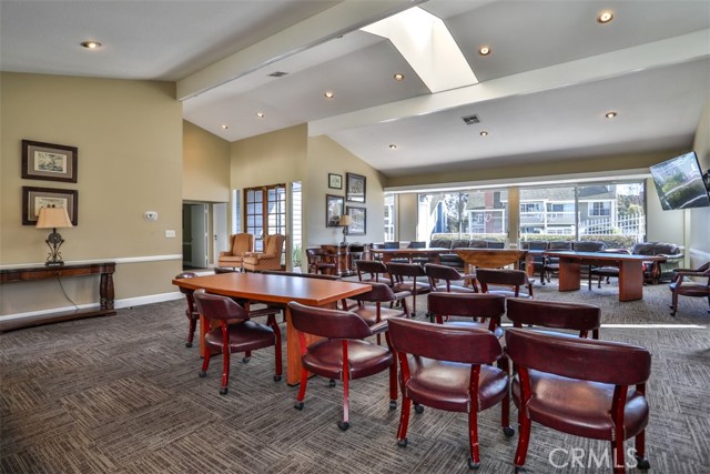 6032 Avenida De Castillo, Long Beach CA: https://media.crmls.org/medias/182e0ad9-0c7f-4be0-8c1c-acee7f959730.jpg