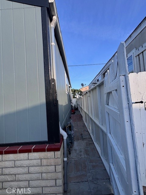 Detail Gallery Image 6 of 25 For 7560 Woodman #75,  Van Nuys,  CA 91405 - 2 Beds | 1 Baths