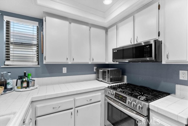 Detail Gallery Image 11 of 28 For 1031 S Palmetto Ave #N1,  Ontario,  CA 91762 - 2 Beds | 2/1 Baths