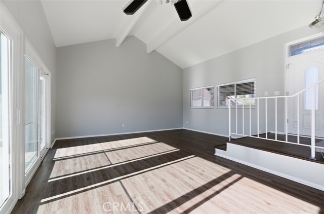 Detail Gallery Image 17 of 36 For 29166 Flowerpark Dr, Canyon Country,  CA 91387 - 3 Beds | 2/1 Baths