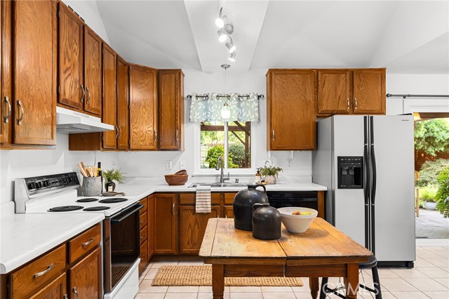 Detail Gallery Image 14 of 58 For 2740 Revere Ln, Chico,  CA 95973 - 3 Beds | 2 Baths