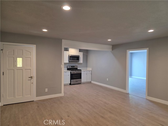 302 League Avenue, La Puente CA: https://media.crmls.org/medias/182fbe2b-4e1d-4d44-a784-22b3d522b065.jpg