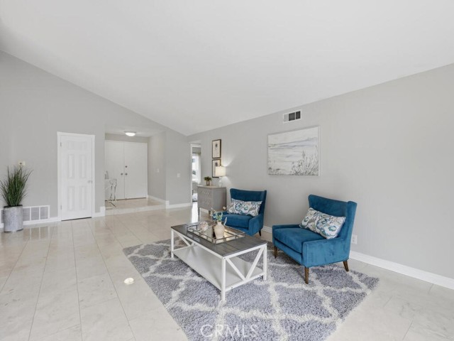 Detail Gallery Image 7 of 57 For 25071 Mawson, Laguna Hills,  CA 92653 - 4 Beds | 2 Baths