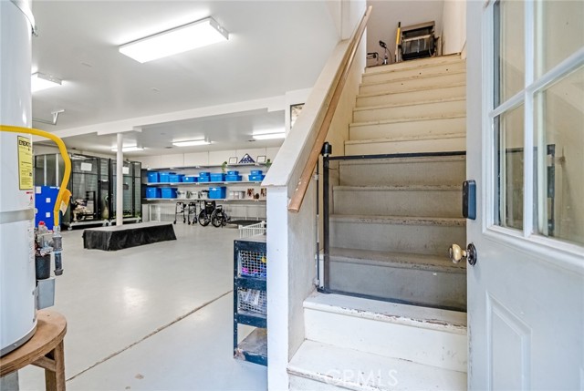 18701 Lort Drive, Visalia CA: https://media.crmls.org/medias/18308789-bde8-401b-9dc7-53b014e2d5a1.jpg