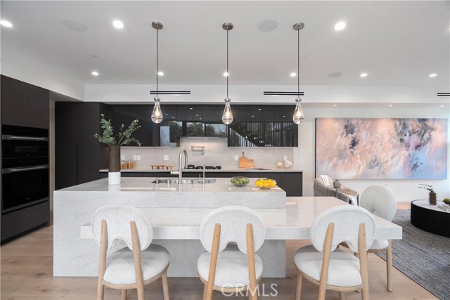 3670 Buena Park Drive, Studio City CA: https://media.crmls.org/medias/18310aa2-3651-4e15-9591-eee8d3608f0a.jpg