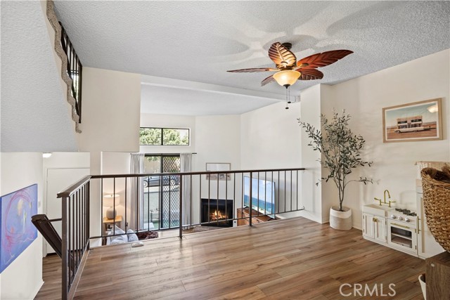 Detail Gallery Image 14 of 53 For 19355 Sherman Way #41,  Reseda,  CA 91335 - 2 Beds | 2/1 Baths
