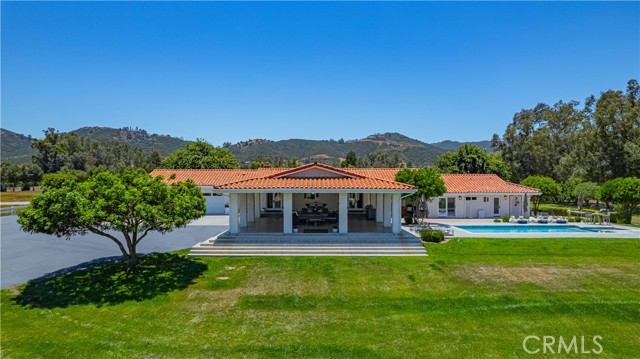 Detail Gallery Image 32 of 75 For 26465 Douglas Ave, Murrieta,  CA 92562 - 6 Beds | 8/5 Baths