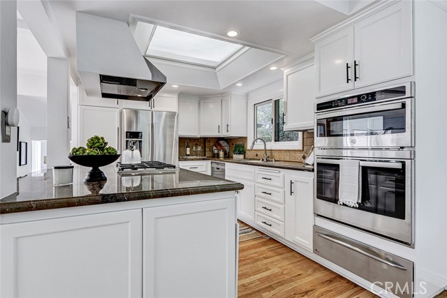 1500 2nd Street, Manhattan Beach, California 90266, 4 Bedrooms Bedrooms, ,2 BathroomsBathrooms,Residential,For Sale,2nd,SB25238786