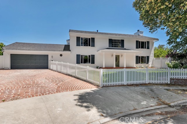 9500 Texhoma Avenue, Northridge CA: https://media.crmls.org/medias/1832db44-52c9-41e5-881f-a63de771b47b.jpg
