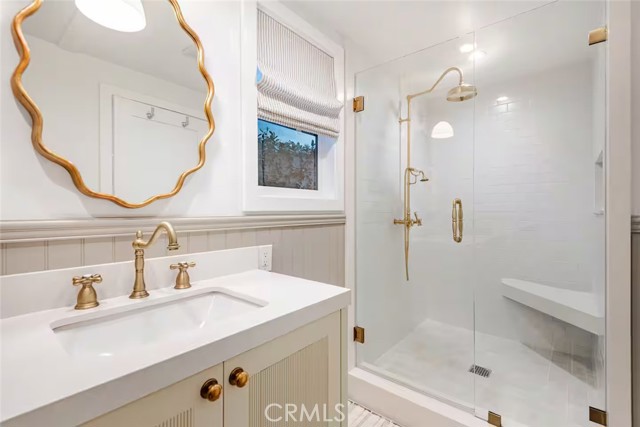 Detail Gallery Image 8 of 19 For 135 Turquoise, Newport Beach,  CA 92662 - 4 Beds | 2 Baths