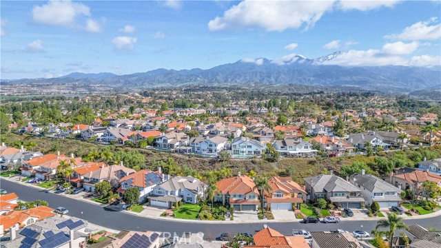22432 Rosebriar, Mission Viejo CA: https://media.crmls.org/medias/183389b0-5974-48a7-a70c-47f256156eca.jpg